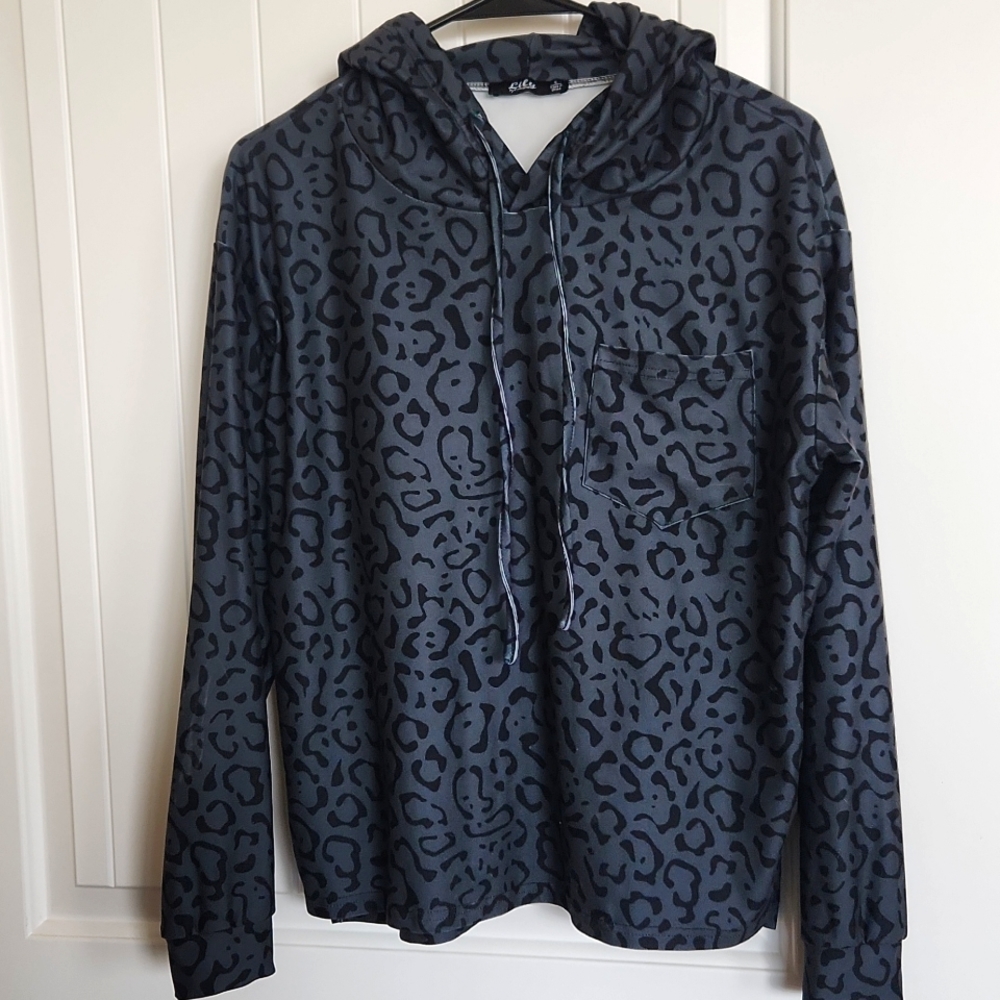 Lily Leopard Print Athletic Pullover Sweatshirt NWOT Women Small